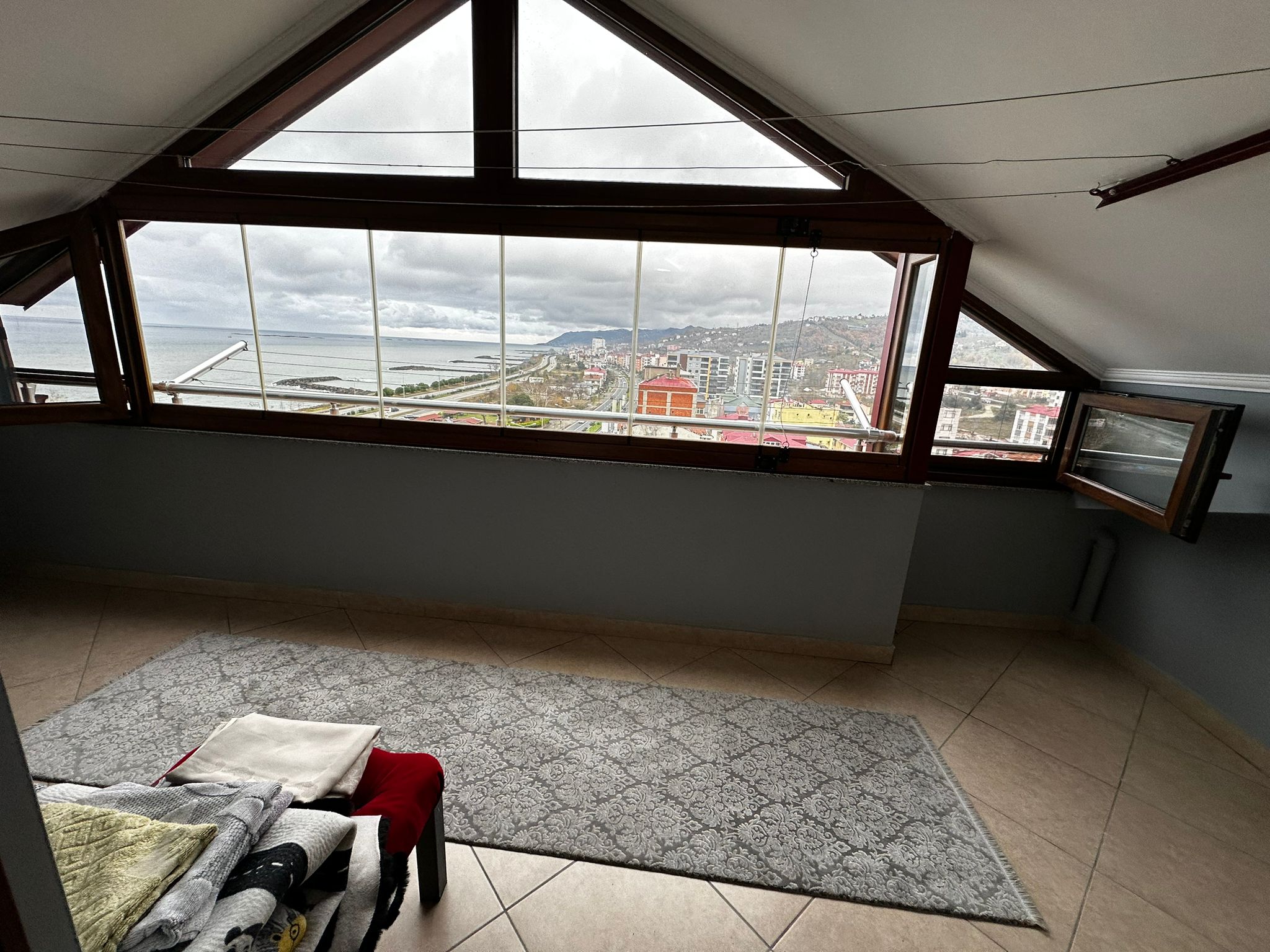 MABEL GAYRİMENKUL/VAKFIKEBİR SİTE İÇİ 240 M2 SATILIK 6+1 DUBLEKS